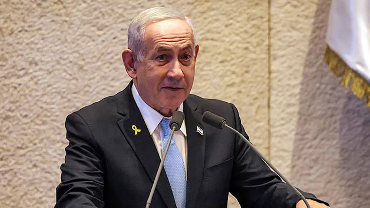 ‘আয়াতুল্লাহ খামেনিকে হত্যার মাধ্যমে যুদ্ধ শেষ হবে’