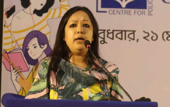 জনপ্রতিনিধিদের সরকারি হাসপাতালে চিকিৎসা নেওয়া বাধ্যতামূলক করতে হবে