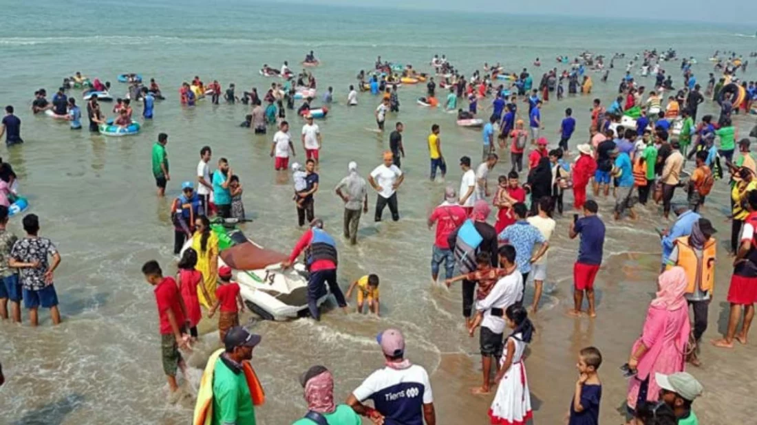 কক্সবাজার সৈকতে ২৪ ঘণ্টায় পর্যটক বাবা-ছেলেসহ ৫ জনের মরদেহ উদ্ধার