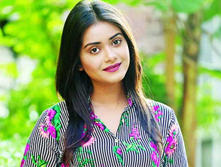 বেশি কাজ করার চেয়ে মানসম্মত অল্প কাজ করতে চাই্ঃ তানজিন তিশা