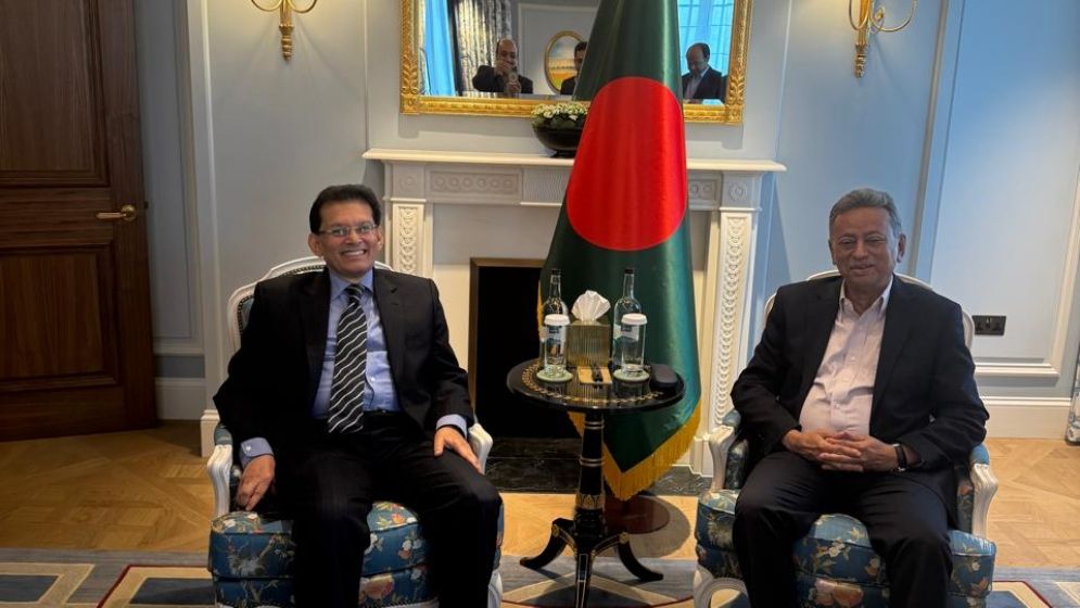 লন্ডনে খলিলুর রহমান ও আমীর খসরুর সাক্ষাৎ