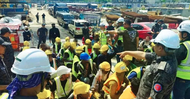 মালয়েশিয়ায় ১০৭ বাংলাদেশি গ্রেপ্তার