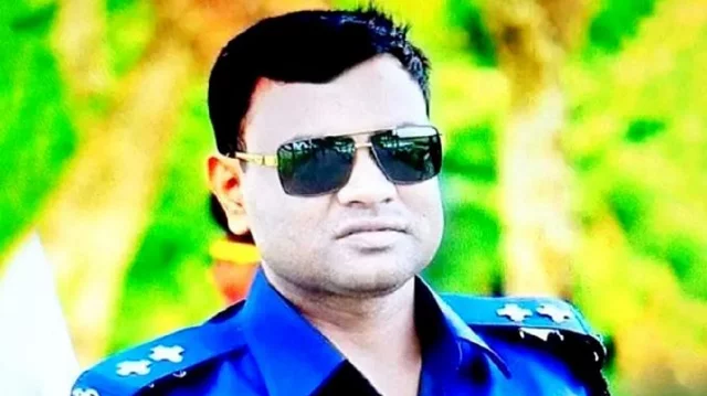 ‘টাকা গুনে গুনে নেওয়া সুন্নত’ বলা সেই এসআই বরখাস্ত