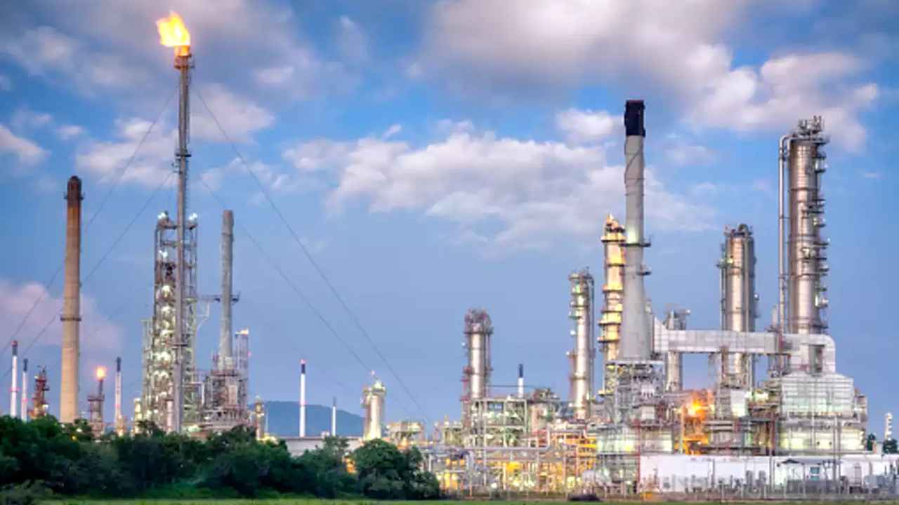 বিদুৎ নিয়ে আদানির সঙ্গে চুক্তি বাতিল চেয়ে রিট