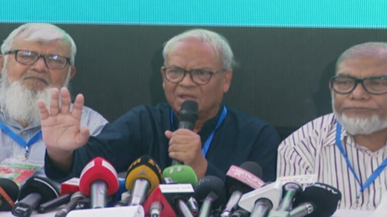 বঙ্গভবন থেকে শেখ মুজিবের ছবি সরানো উচিত হয়নি বললেন রিজভী