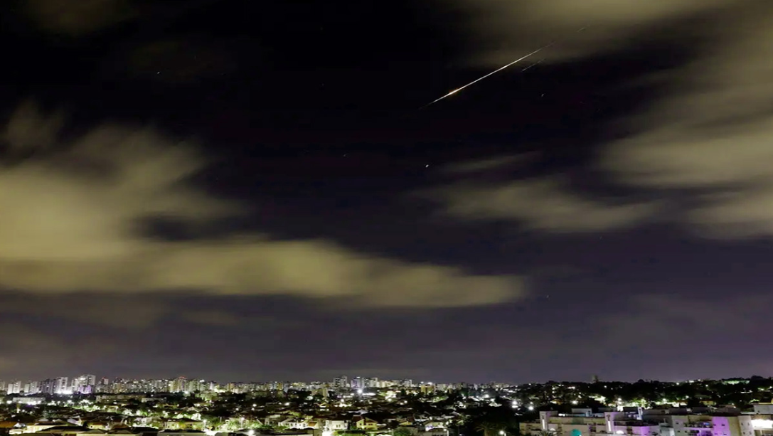 গাজার জন্য আবারও ইসরায়েলে ক্ষেপণাস্ত্র হামলা করলো হুথিরা