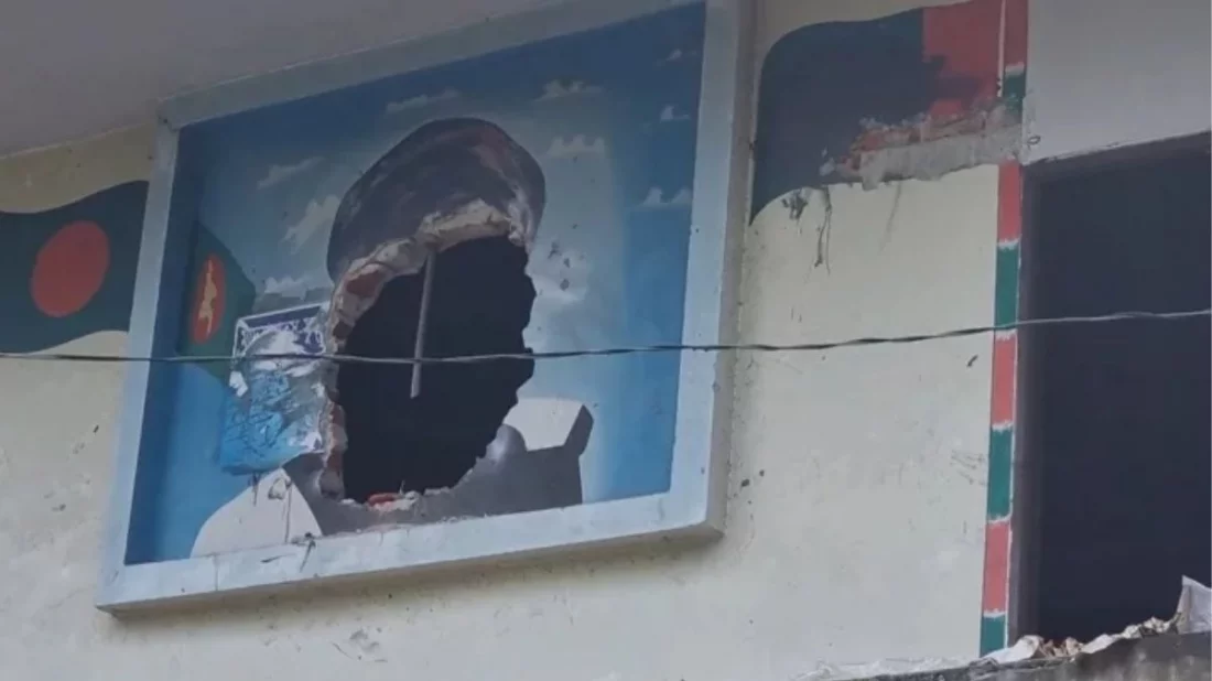 আওয়ামী লীগ কার্যালয়ে ‘জিতবে এবার নৌকা’, হামলায় আহত ৩