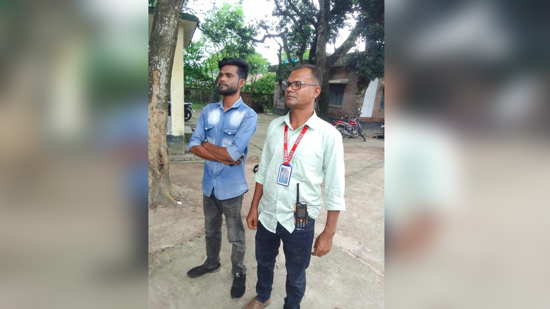 সাংবাদিক পরিচয়ে চাঁদাবাজি করতে গিয়ে ধরা পড়লেন দুই ভাই