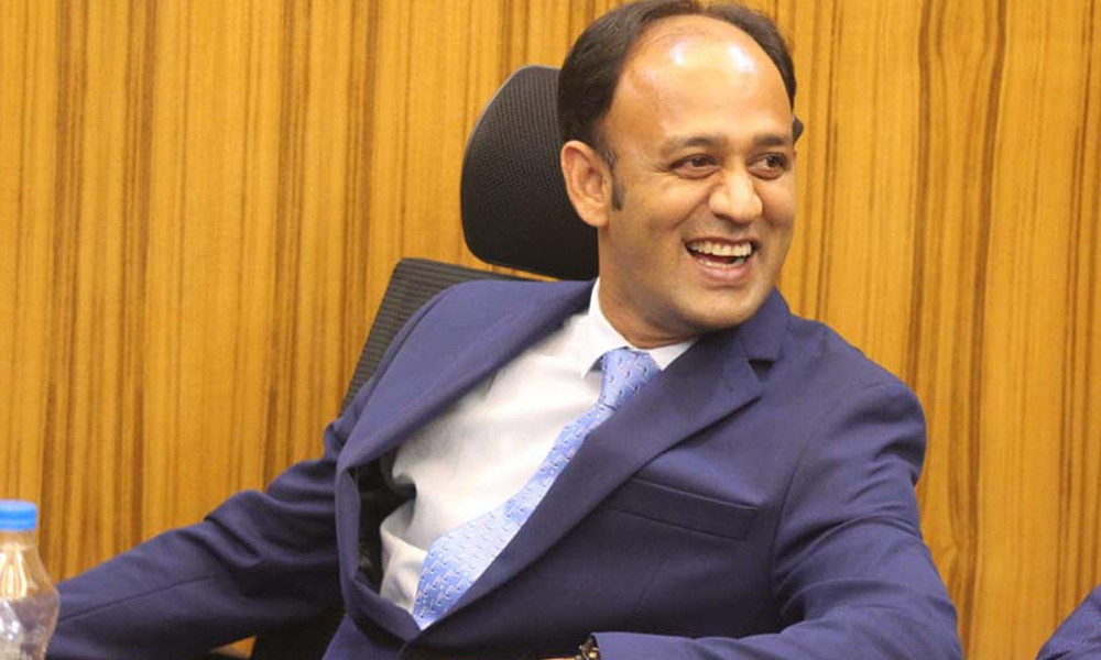 স্ত্রীসহ ব্যারিস্টার সুমনের দেশত্যাগে নিষেধাজ্ঞা