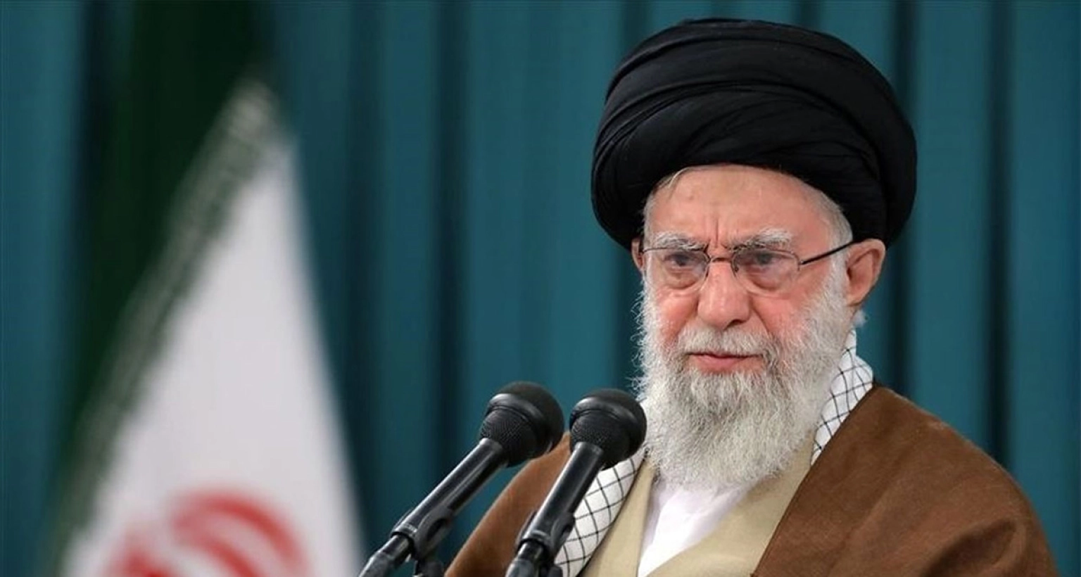 আইআরজিসির কাছে ক্ষমতা হস্তান্তর করেছেন খামেনি: রিপোর্ট