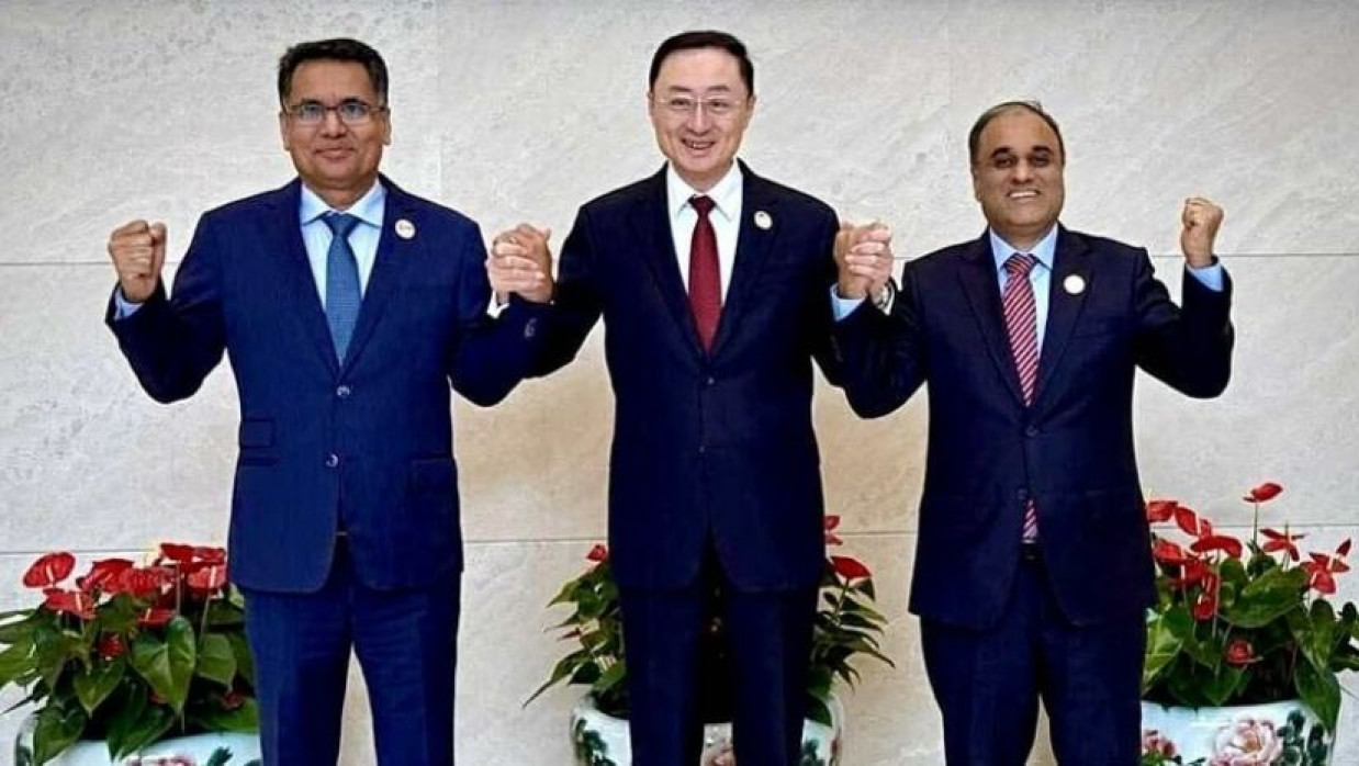 বাংলাদেশ-চীন-পাকিস্তানের ত্রিপক্ষীয় নতুন জোট