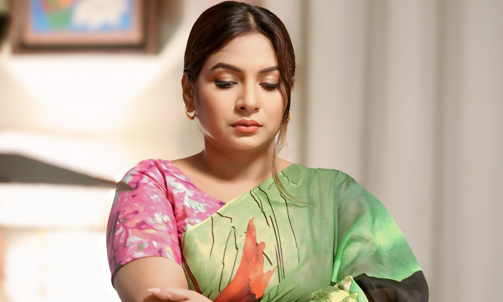 তুষারের বিরুদ্ধে আনুষ্ঠানিক অভিযোগ দিলেন নীলা ইসরাফিল