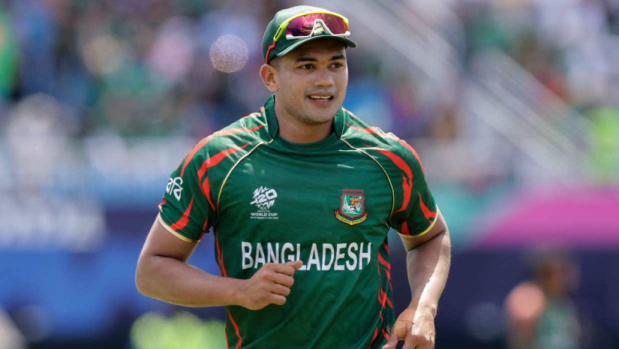 তাসকিন-সাকিবের তোপে দ্রুত ৩ উইকেট হারাল শ্রীলঙ্কা