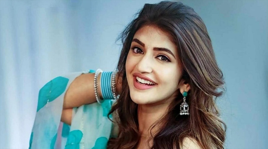 শ্রীলীলার পারিশ্রমিক বেড়ে দ্বিগুণ