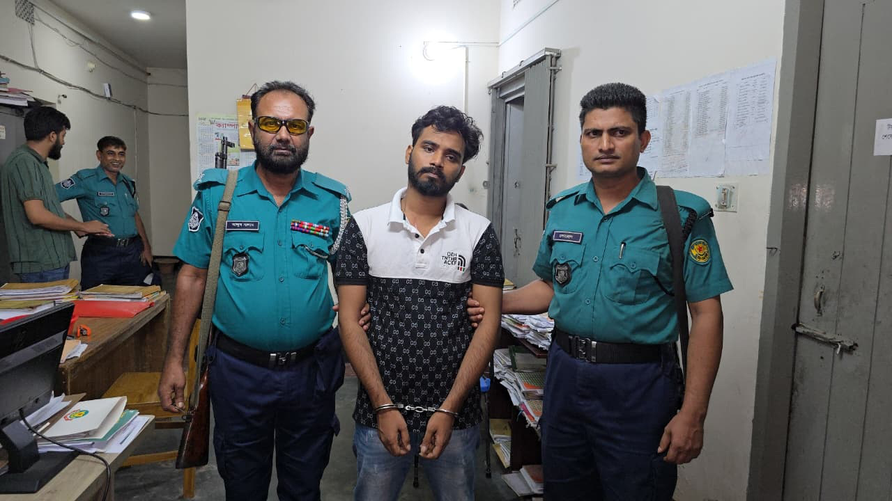 মিটফোর্ডের মতো ঘটতে যাওয়া নৃশংস হত্যাকাণ্ড আটকে দিলো সেনাবাহিনী