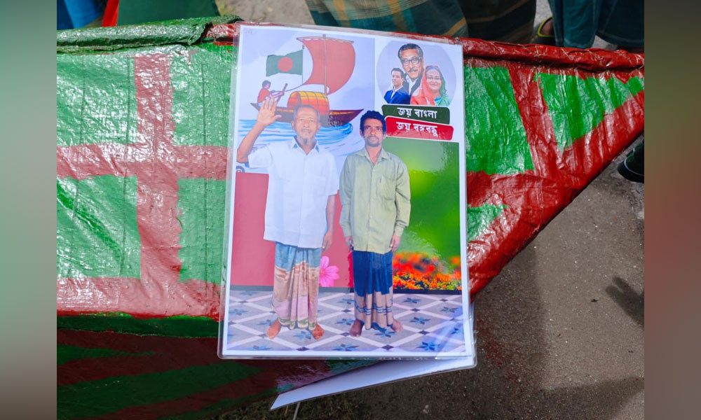 রাতের আঁধারে নৌকা ঝুলিয়ে দেওয়া সেই আ. লীগ কর্মী আটক