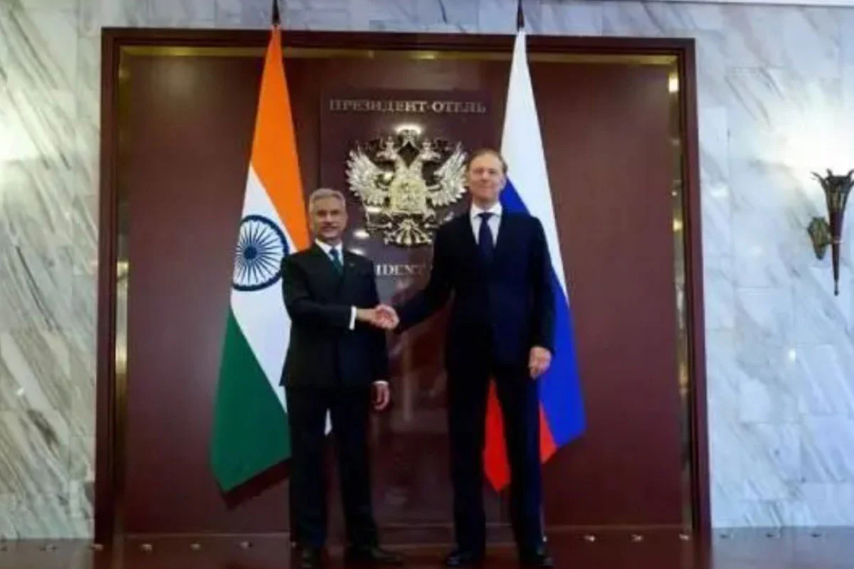 ট্রাম্পের হুমকির মুখেই রাশিয়াকে বাণিজ্য বৃদ্ধির আহ্বান ভারতের