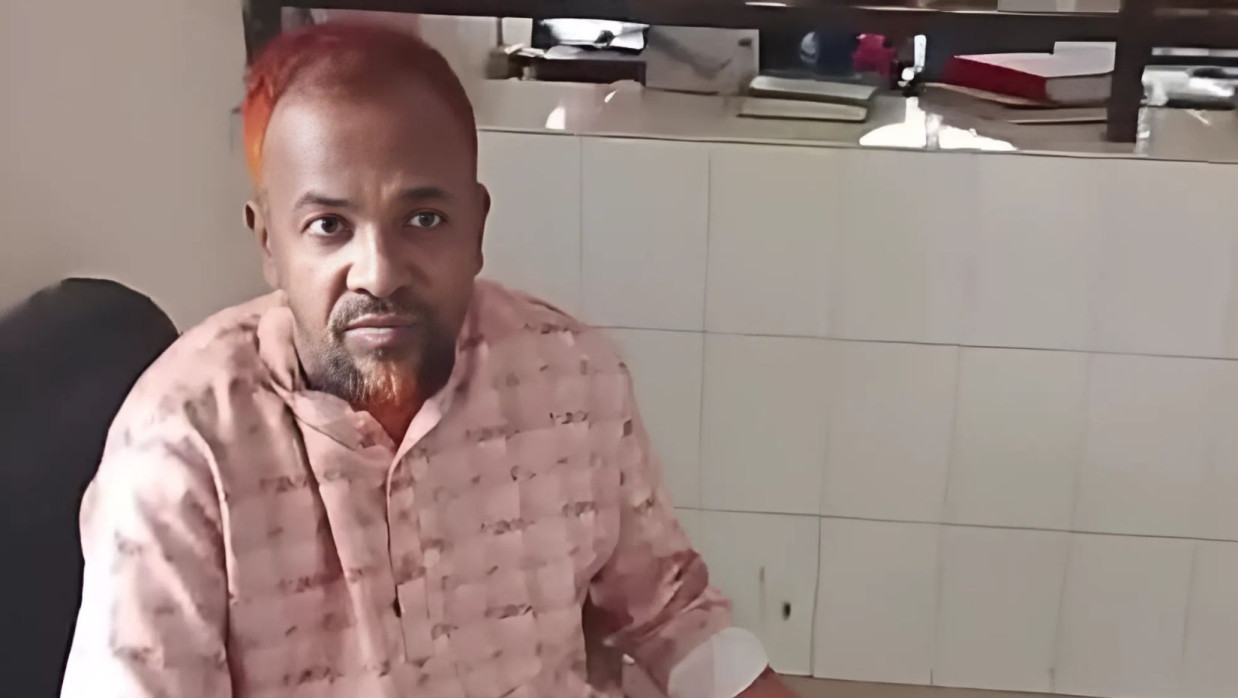 আ’লীগ নেতাকে ছাড়িয়ে নিতে থানায় জামায়াত নেতা