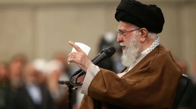 ইসরায়েলের হামলা নিয়ে জাতির উদ্দেশ্যে ভাষণে যা বললেন খামেনি