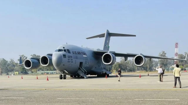 প্রায় ১১০০ অবৈধ ভারতীয়কে ফেরত পাঠিয়েছে যুক্তরাষ্ট্র