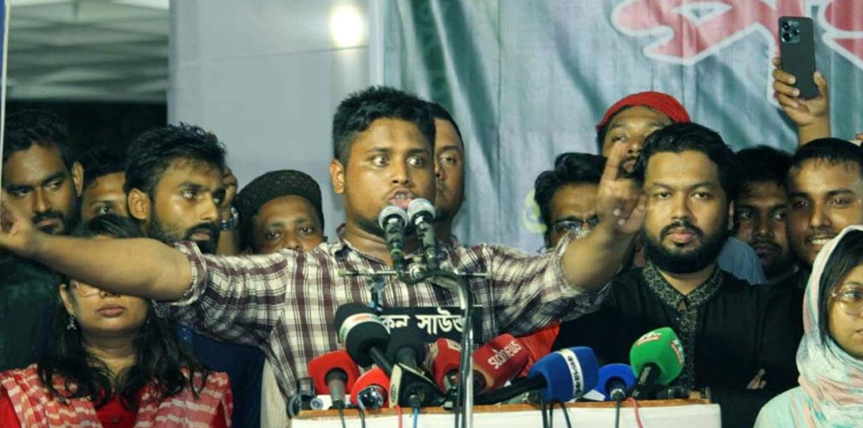 ডিসি-এসপিদের সতর্ক বার্তা দিলেন হাসনাত আব্দুল্লাহ