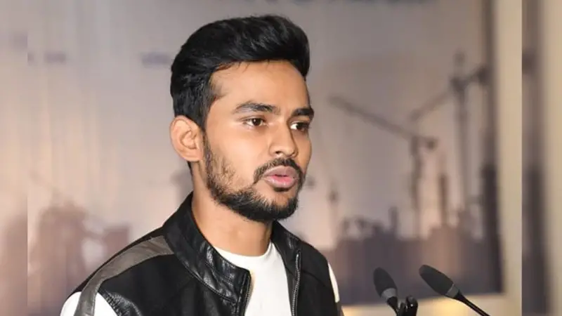 ঈদের তৃতীয় দিনও চলবে পরিচ্ছন্নতা কার্যক্রম: উপদেষ্টা আসিফ মাহমুদ