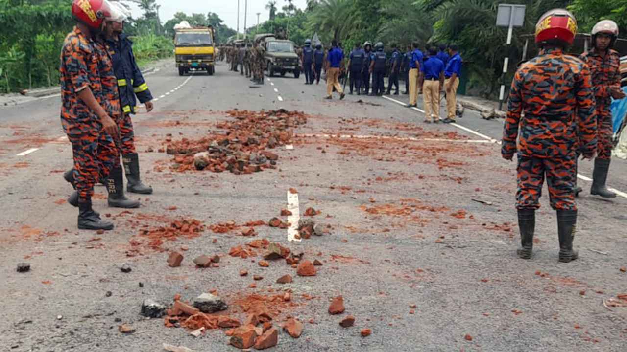 গোপালগঞ্জে কারফিউয়ের সময় আরেক দফা বাড়ল