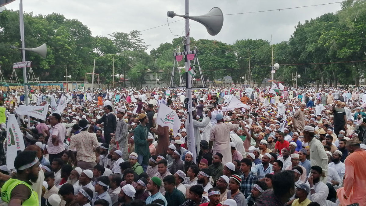 রংপুরে জামায়াতের জনসভায় মানুষের ঢল, নির্বাচনী প্রস্তুতির বার্তা নেতাদের