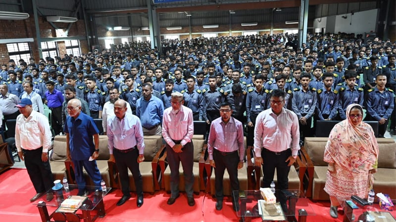 বিষাদ স্মৃতি নিয়ে ১২ দিন পর খুলল মাইলস্টোন স্কুল, স্মরণসভায় কান্না