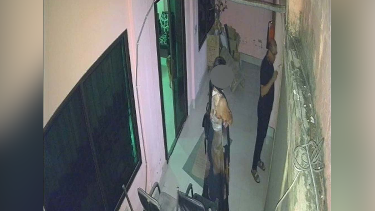 রেস্ট হাউজে স্ত্রী পরিচয়ে নারী নিয়ে ওসি, ‘চাঁদা দাবি’ ছাত্রদল নেতার