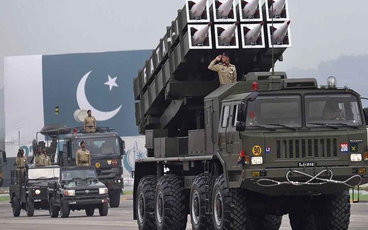 বাজেটে প্রতিরক্ষা ব্যয় ২০ শতাংশেরও বেশি বাড়াল পাকিস্তান