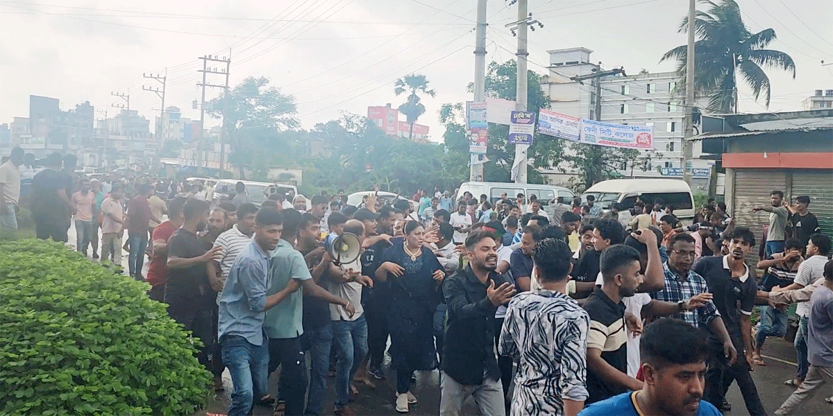 ফেনীতে বিএনপির দু'পক্ষে সংঘর্ষ, আহত অন্তত ১৫