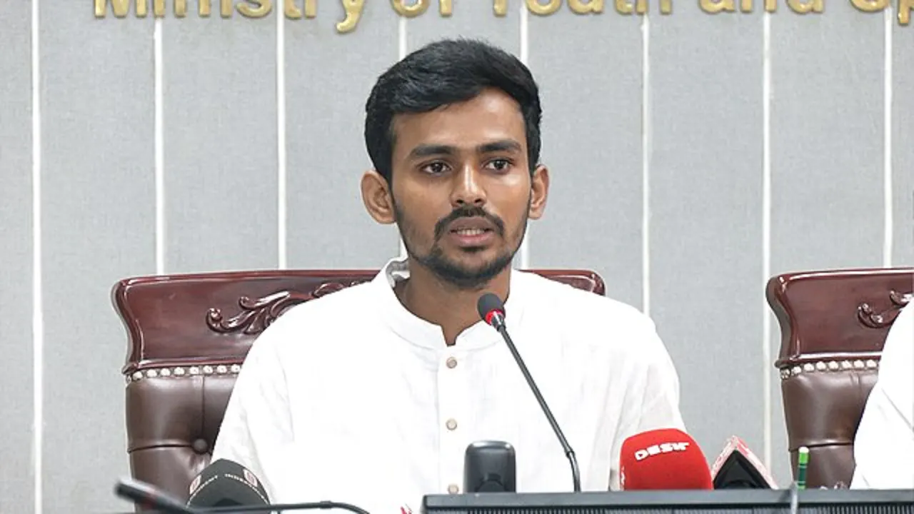 বাংলাদেশে প্রথমবারের মতো রোবটিক প্রযুক্তি ভিত্তিক পুনর্বাসন সেবা শুরু: উপদেষ্টা আসিফ