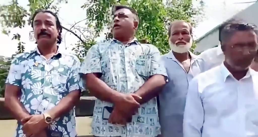 বক্তব্যের শেষে ‘জয় বাংলা’ স্লোগান দিলেন রিকশাচালক দল নেতা