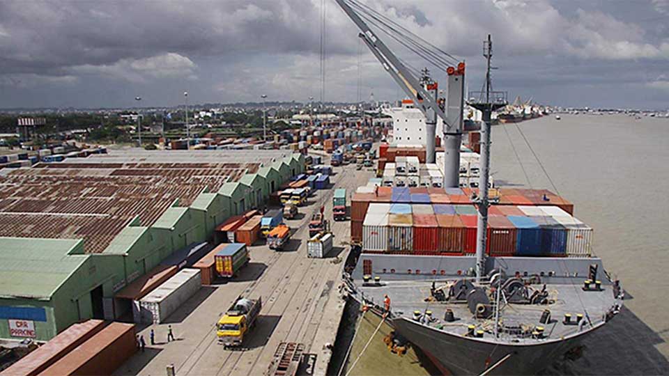 বিশ্ব র‌্যাঙ্কিংয়ে এক ধাপ পেছাল চট্টগ্রাম বন্দর