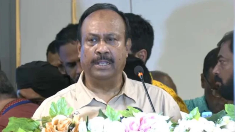 নির্বাচনে অংশ নেওয়ায় দেশবাসীর কাছে ক্ষমা চাইলেন জাতীয় পার্টির মহাসচিব