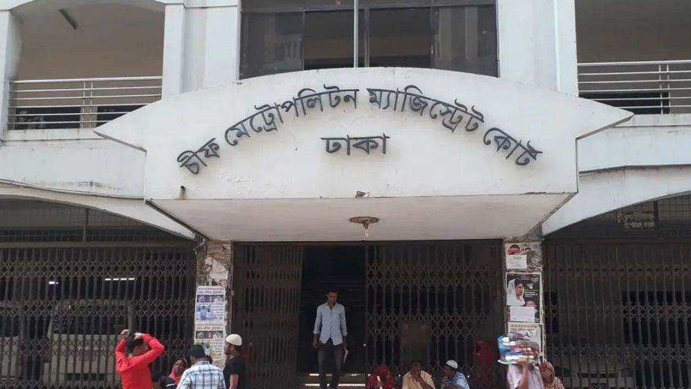 পুরান ঢাকায় ব্যবসায়ীকে নির্মমভাবে হত্যার ঘটনায় দুইজন রিমান্ডে