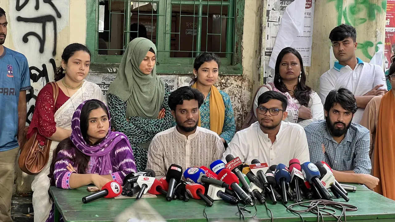 ‘একটি অংশ নারীদের রাজনীতিতে বাধা দিচ্ছে’