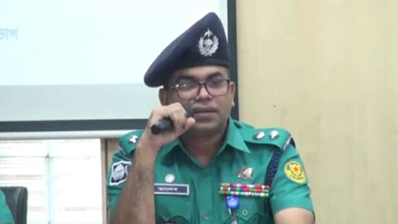 আ. লীগ ধরলেই পুরস্কারের খবর নিয়ে যা বলল পুলিশ