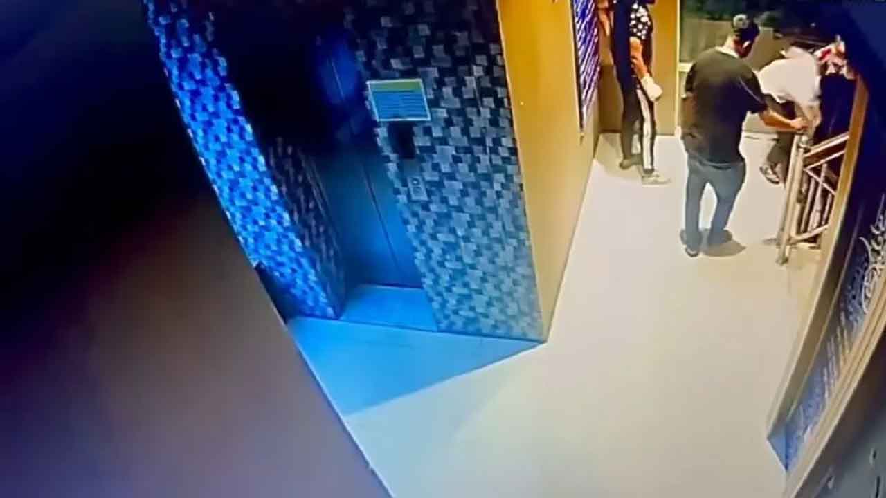 সিসা বারে যুবককে ছুরিকাঘাতে হত্যা, ৪ জন রিমান্ডে