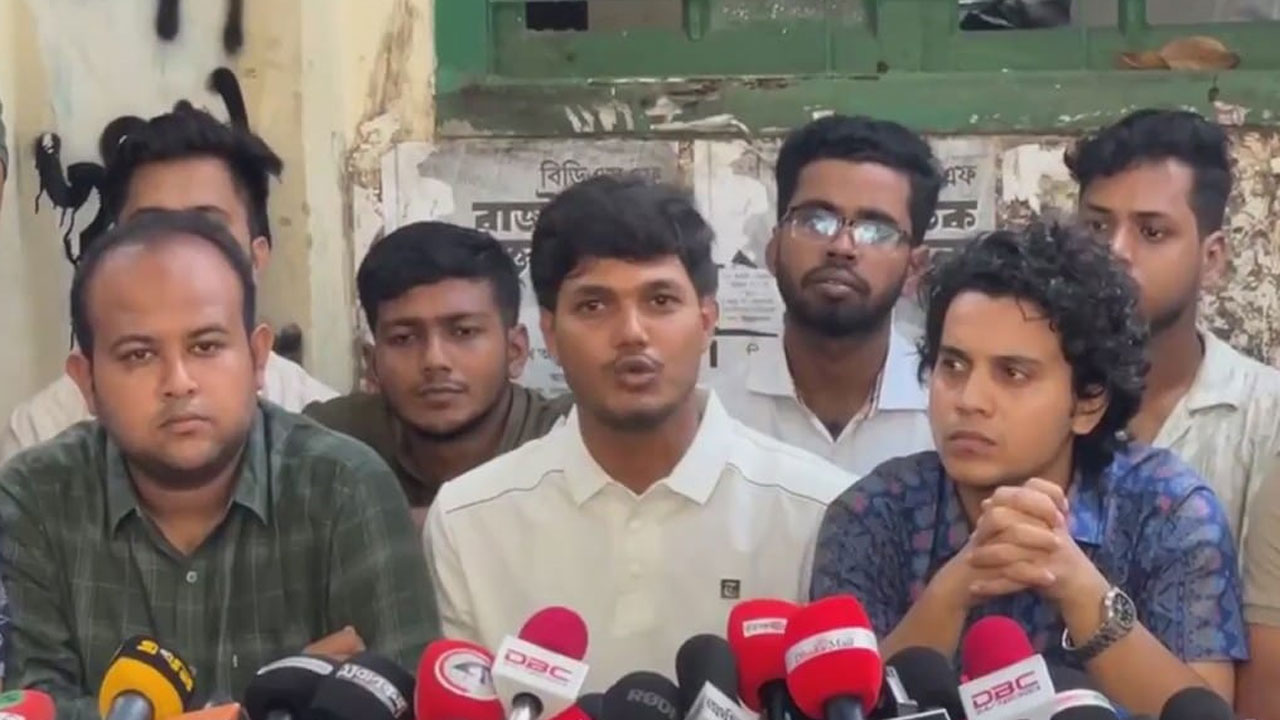 ঢাবিকে পূর্ণাঙ্গ আবাসিক বিশ্ববিদ্যালয় বানানোর অঙ্গীকার ছাত্রদলের