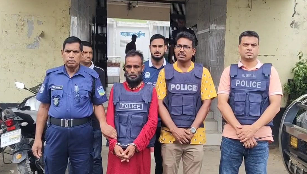 ৫০০ টাকা না পেয়ে স্ত্রীকে খুন, ঘাতক স্বামী গ্রেফতার