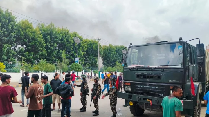 নেপালে ‘জেন-জিদের’ মধ্যে ভাঙন, দুই গ্রুপের মারামারি