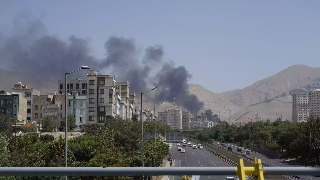 তেহরানে আবারও হামলা চালাল ইসরায়েল