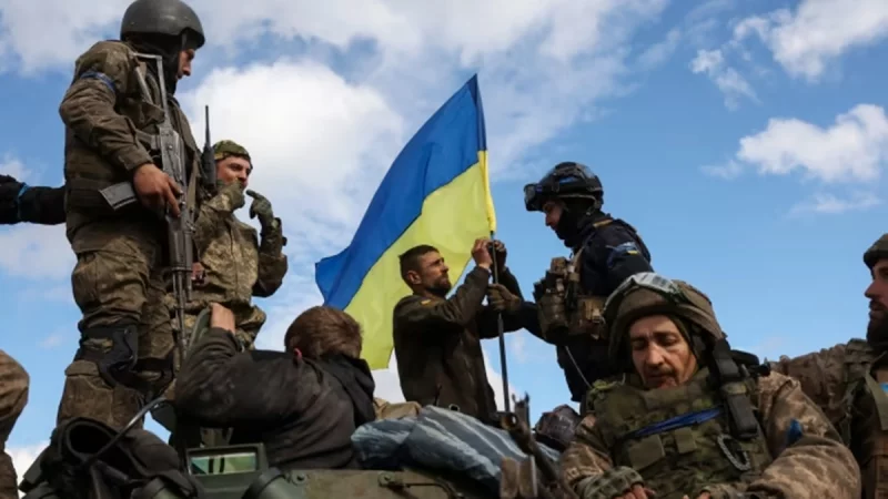 ২৪ ঘণ্টায় ইউক্রেনের ১,৩০০ সৈন্য নিহতের দাবি রাশিয়ার