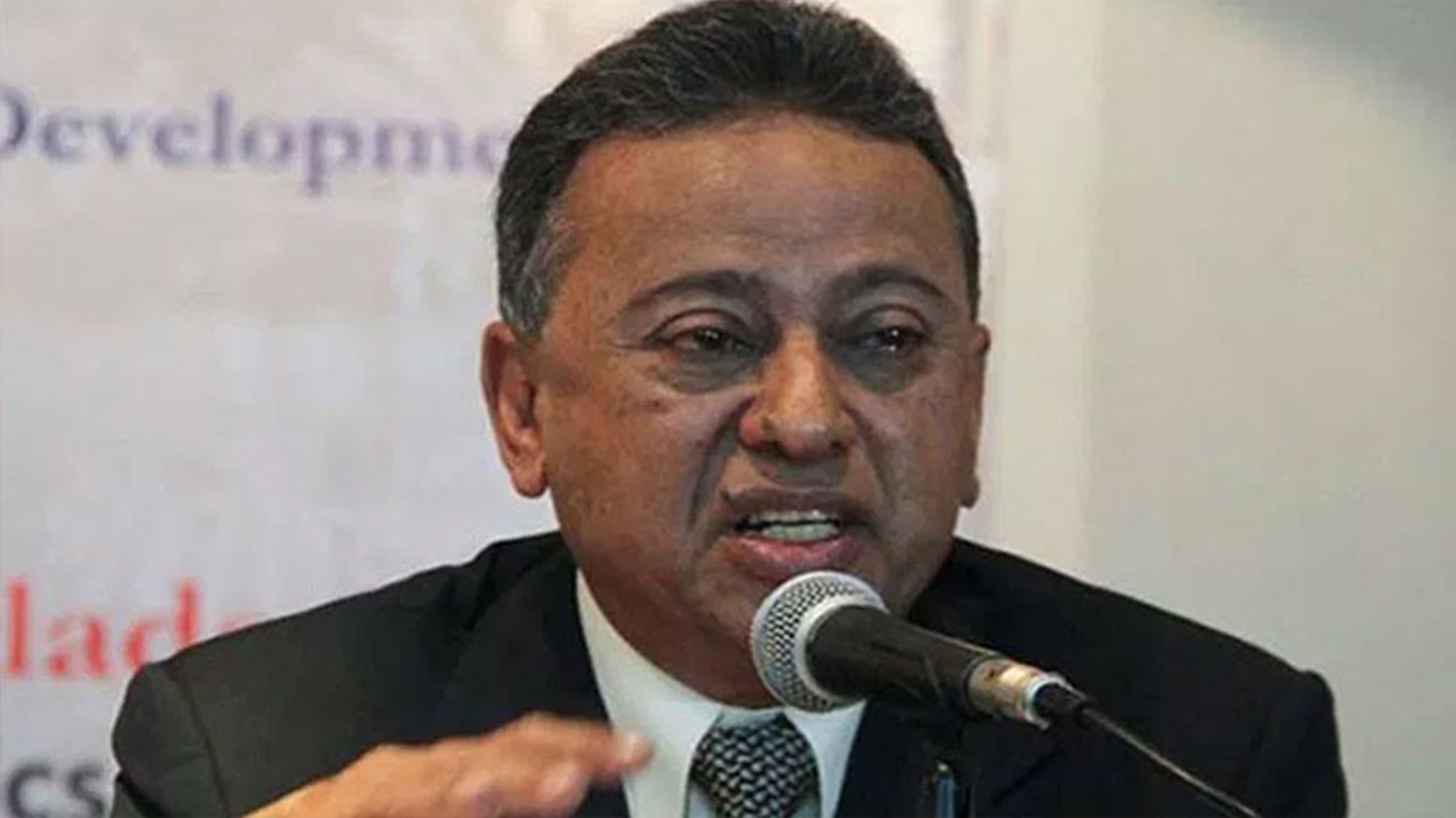 যারা নির্বাচন ভয় পায়, তাদের রাজনীতির দরকার নেই: আমীর খসরু