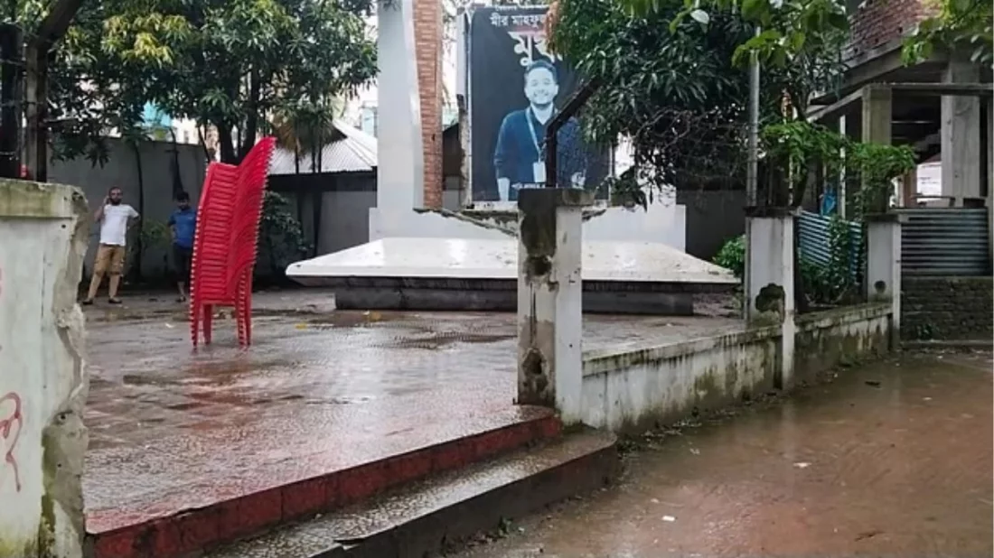 এনসিপির সমর্থকদের বিরুদ্ধে উপজেলা ভূমি অফিসের বেষ্টনী ভাঙ্গার অভিযোগ