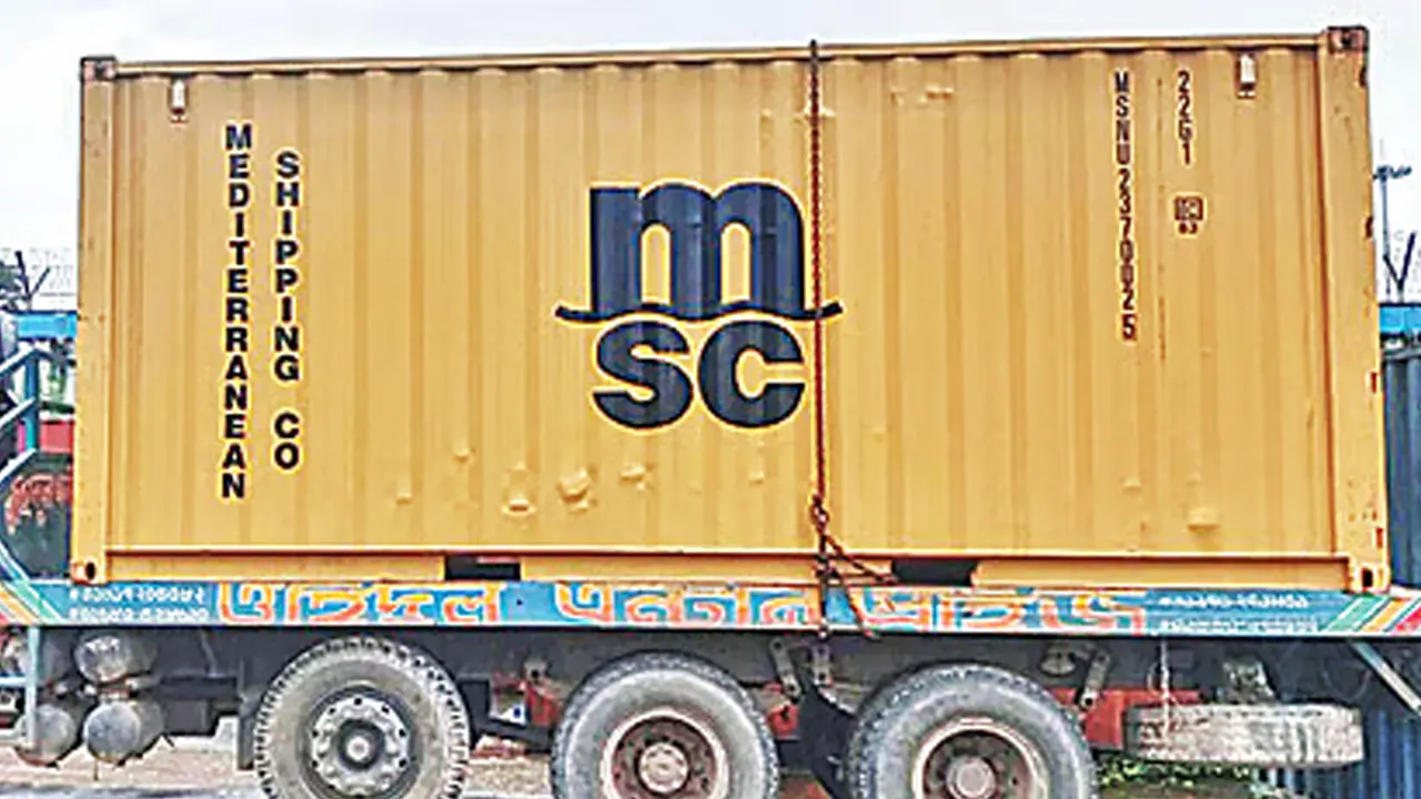 চট্টগ্রাম বন্দরে কনটেইনারে মিলল তেজস্ক্রিয়তা