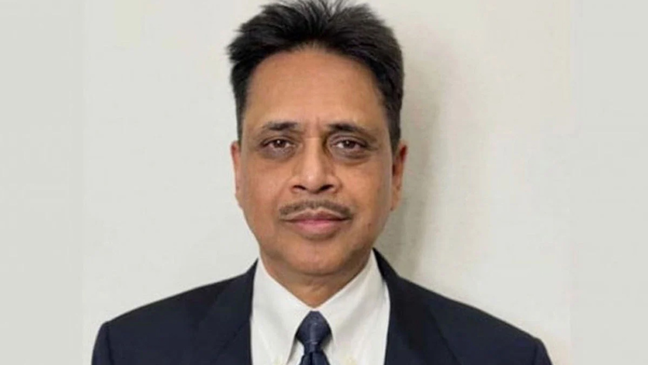 রেলপথ মন্ত্রণালয়ের নির্বাহী দায়িত্ব পেলেন ড. শেখ মইনউদ্দিন