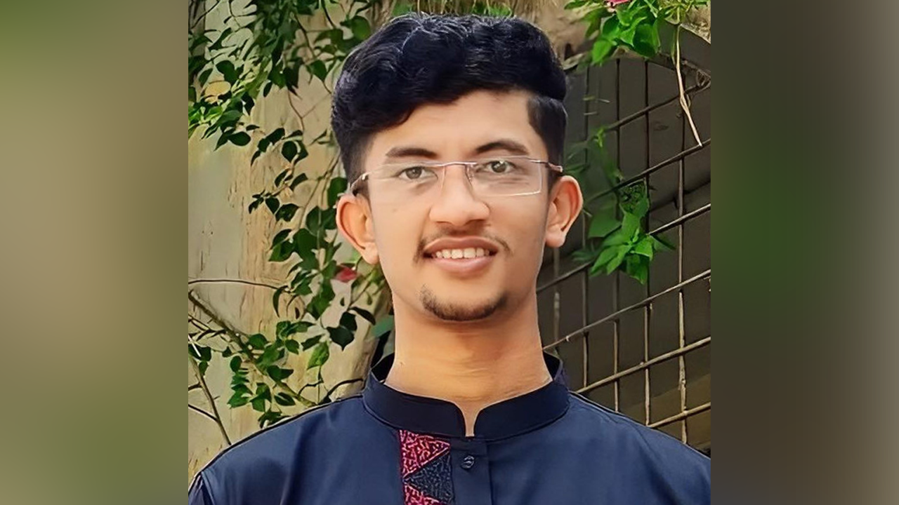 ‘গরিবের ছেলে টাকার লোভ সামলাতে পারিনি’, আদালতে চাঁদাবাজ রিয়াদ